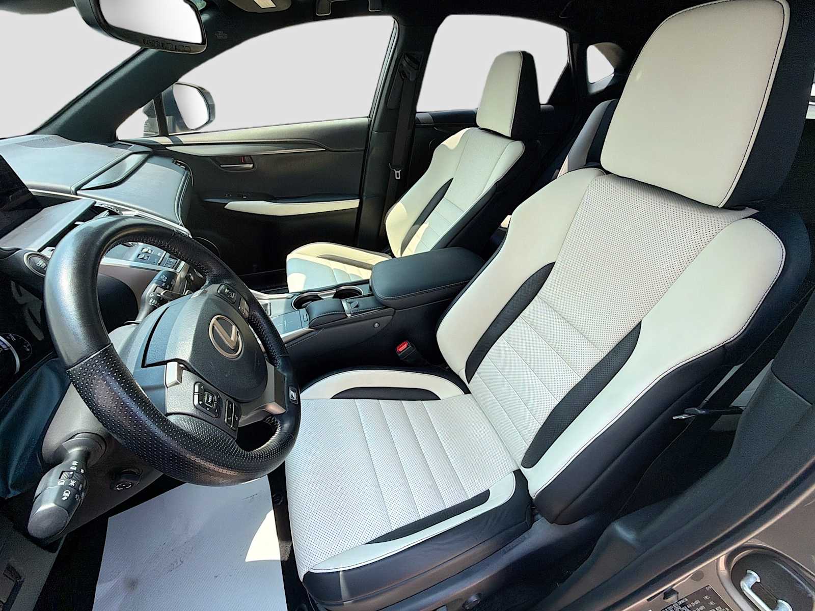 2020 Lexus NX 300 F SPORT - Photo 14