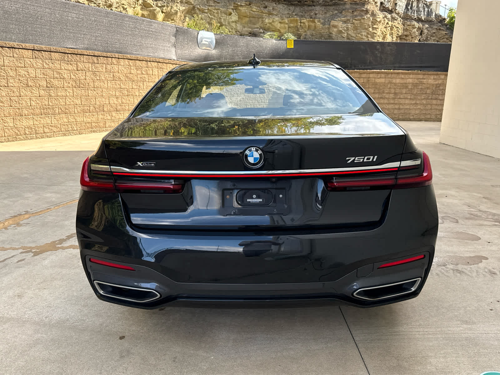 2020 Bmw 750i xDrive Sedan photo 3