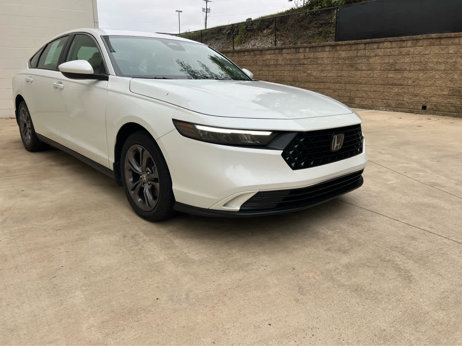 2023 Honda Accord EX photo 3