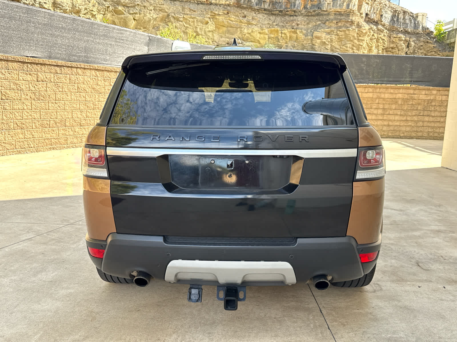 2017 Land Rover Range Rover Sport SuperCharged photo 4