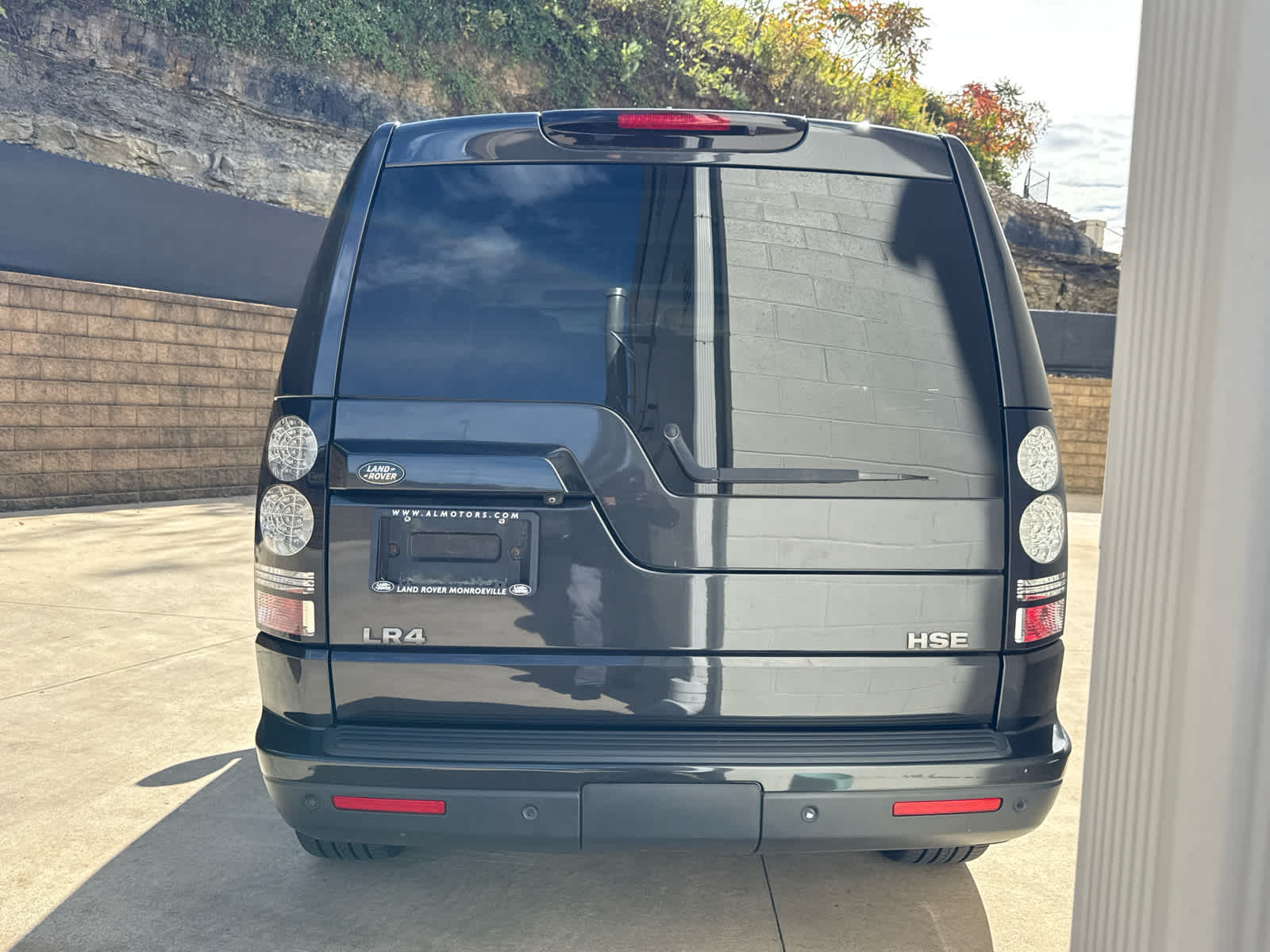 2015 Land Rover LR4 Base photo 4