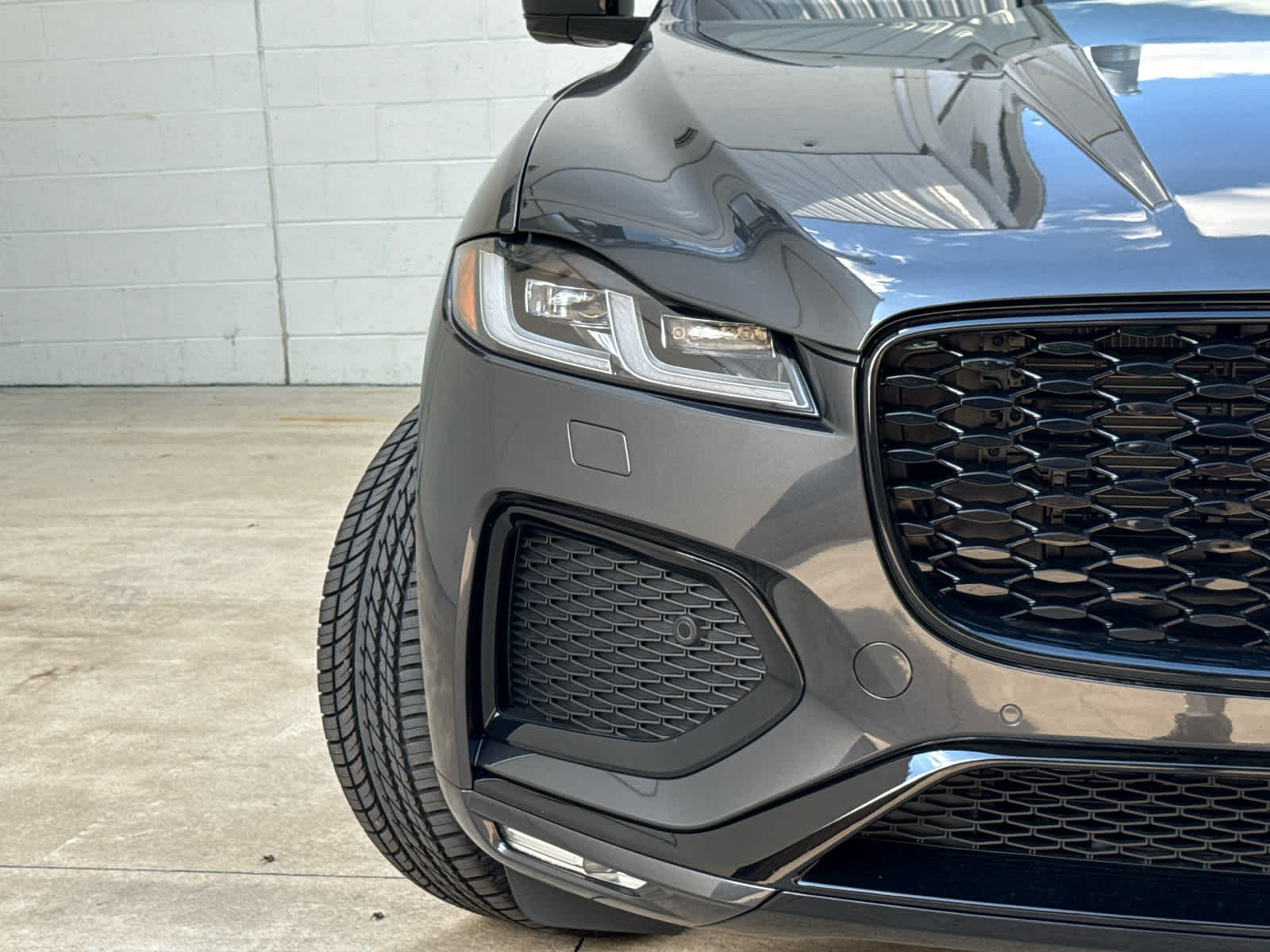 2026 Jaguar F-PACE P250 R-Dynamic S photo 3