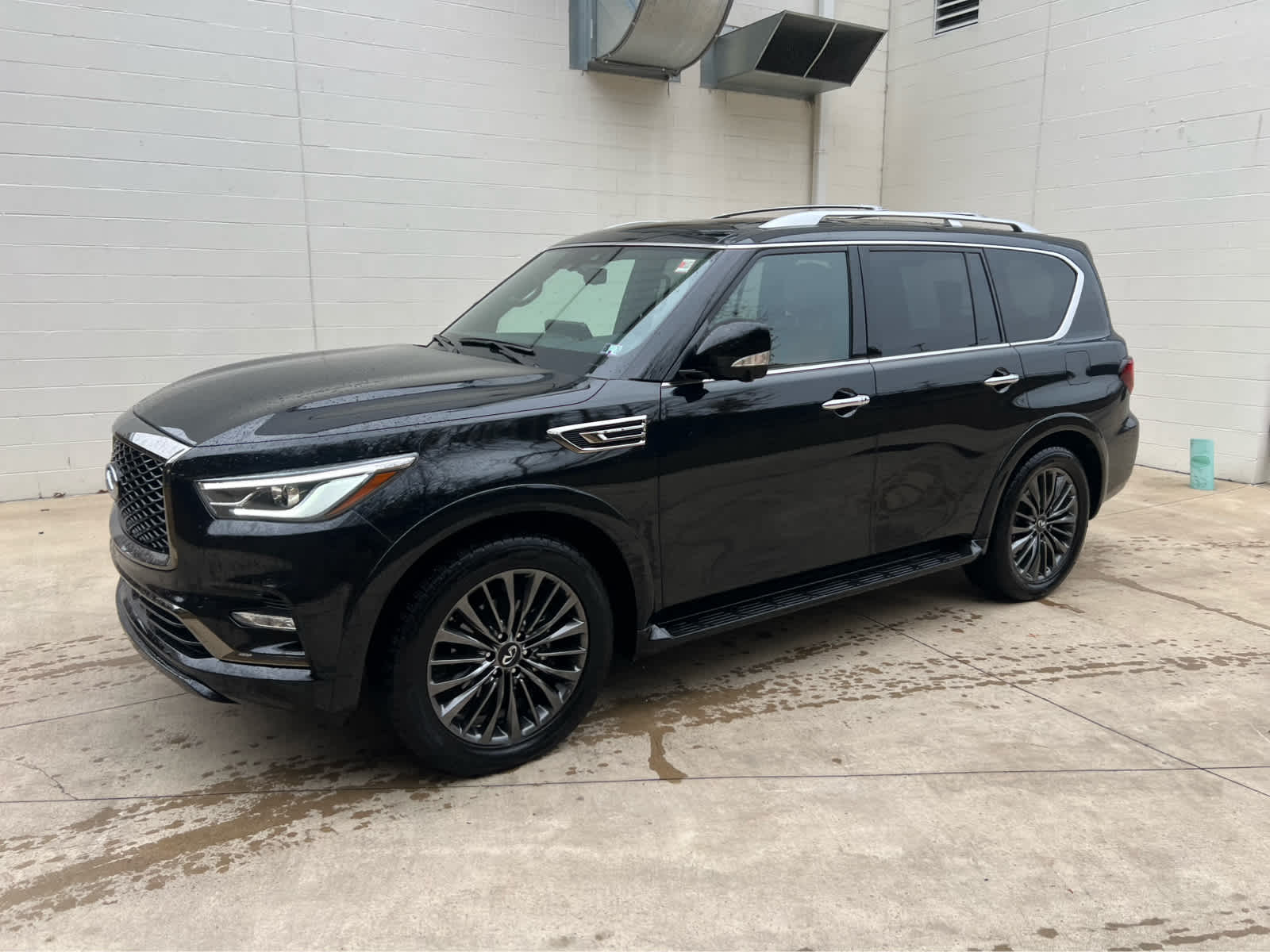 2024 Infiniti QX80 Sensory photo 2