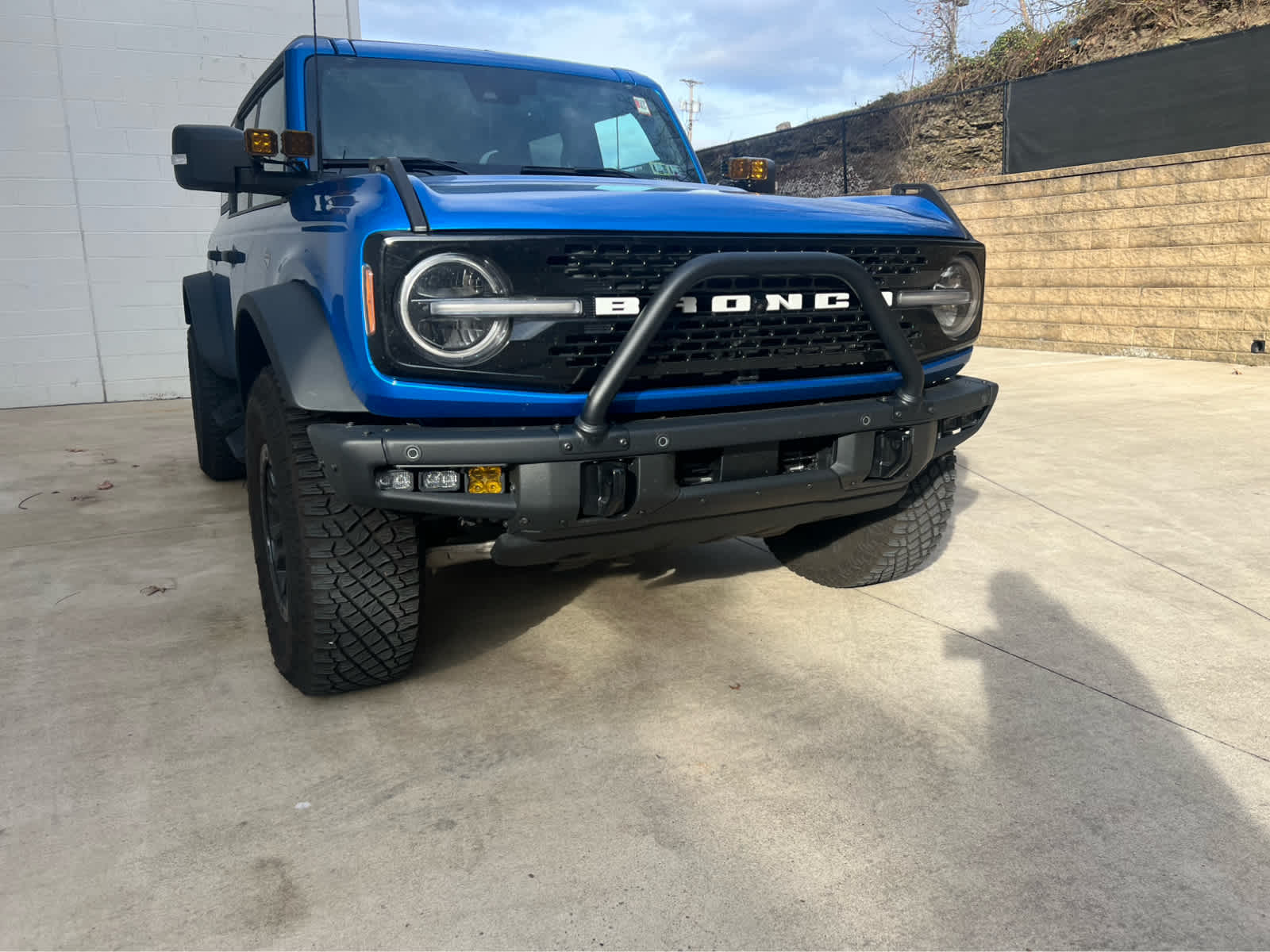 2024 Ford Bronco Wildtrak photo 2