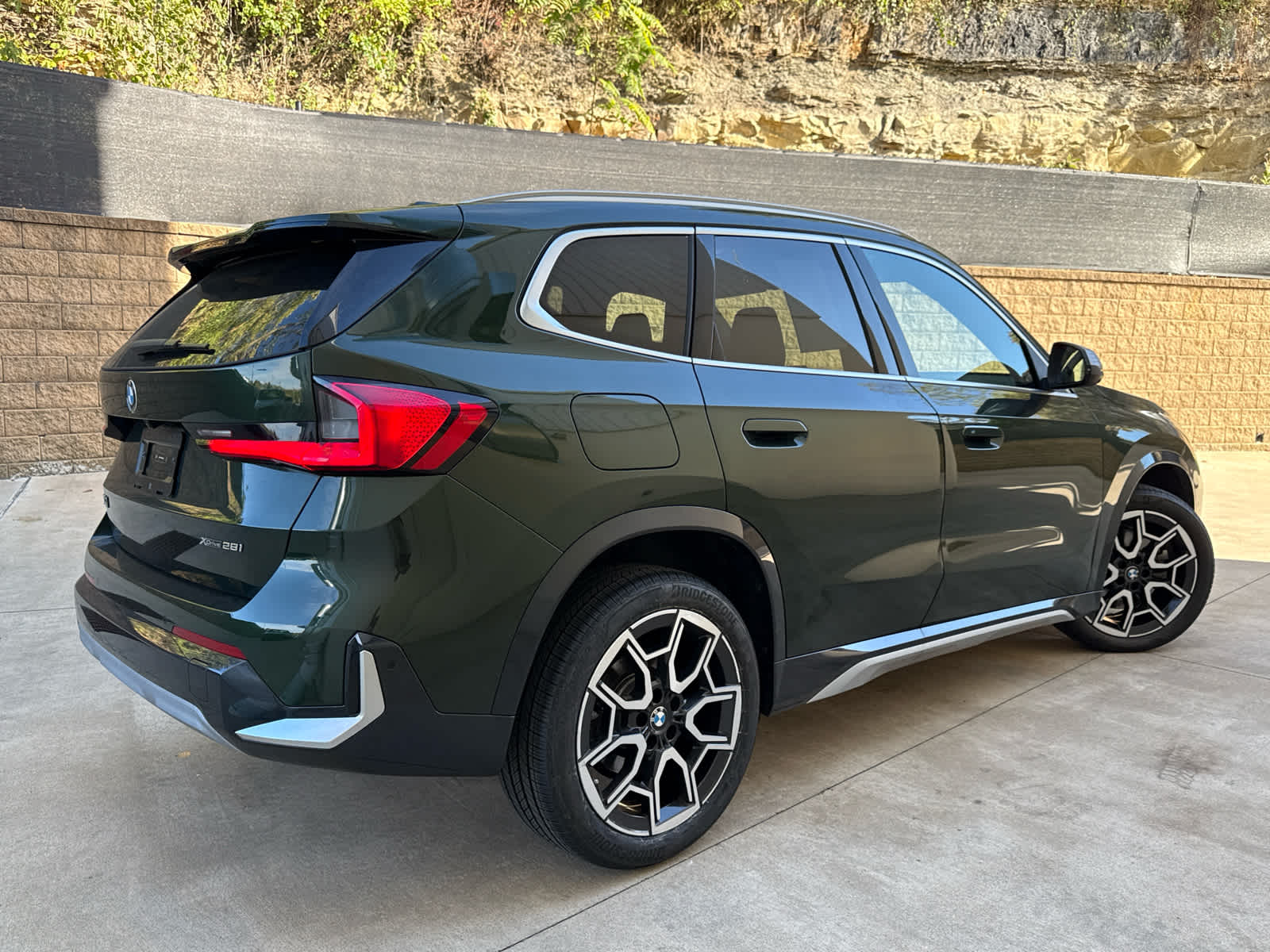 2024 Bmw X1 XDrive28i photo 2