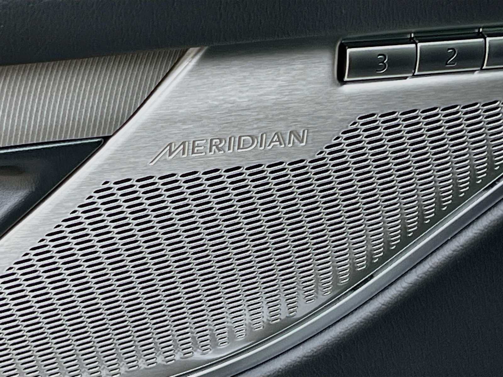 2026 Jaguar F-Pace R-Dynamic S - Photo 18