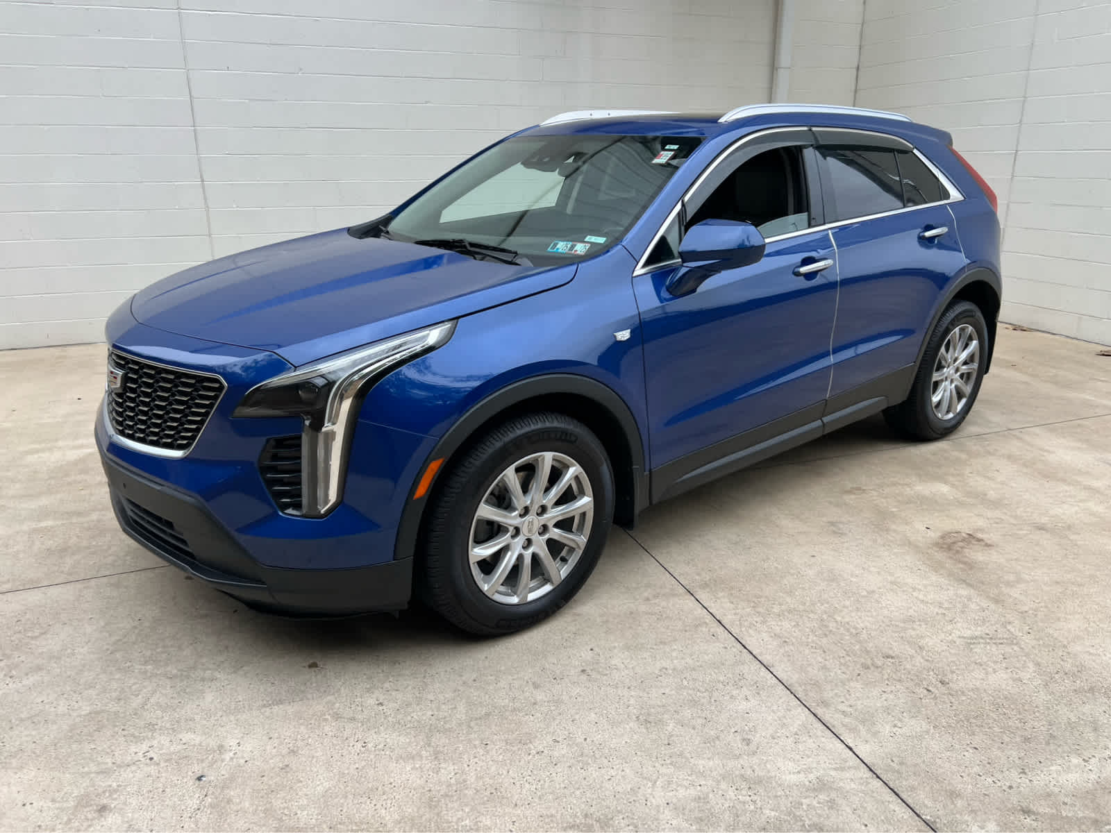 2021 Cadillac XT4 Luxury photo 2