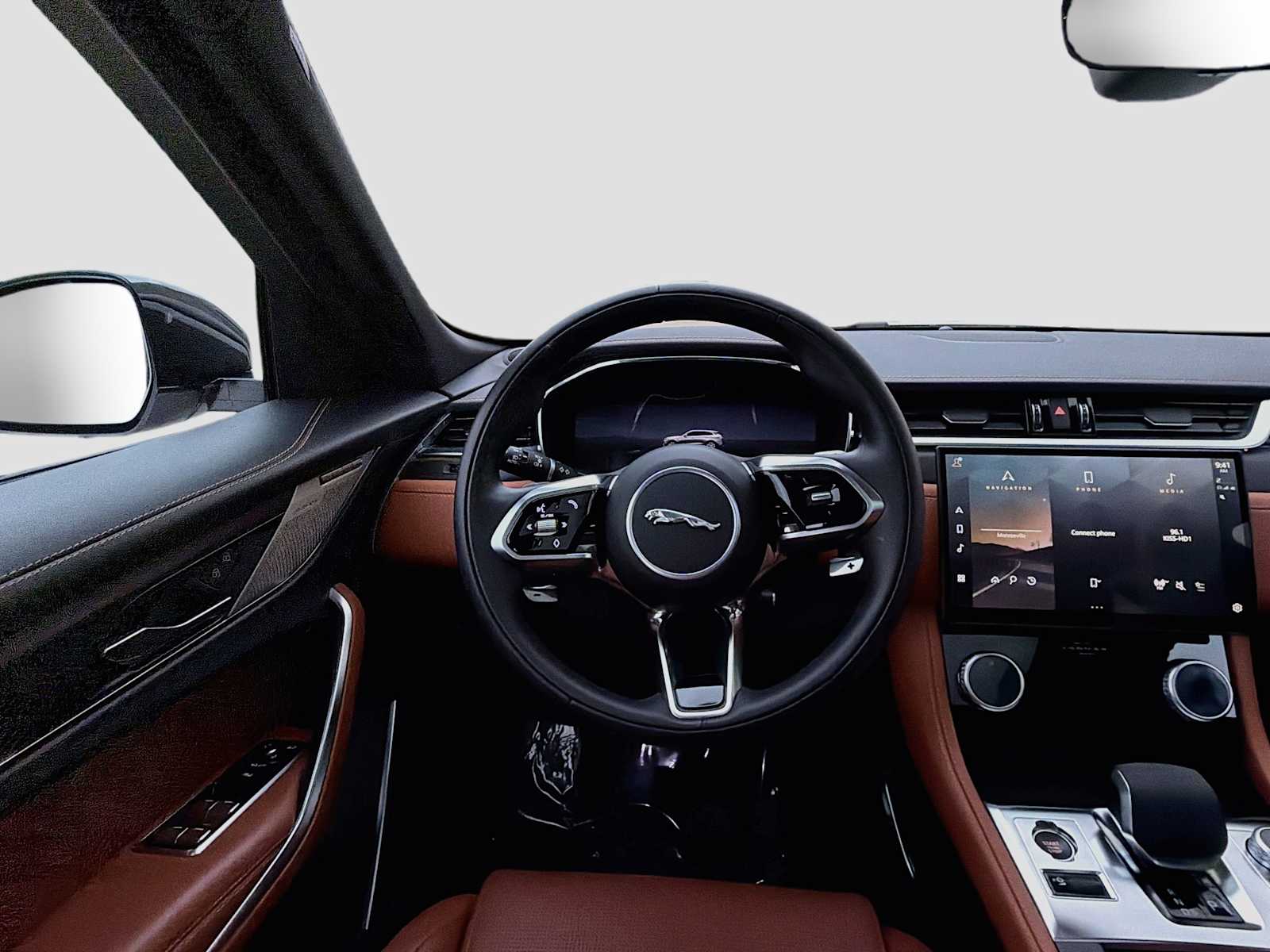 2025 Jaguar F-PACE R-Dynamic S - Photo 11