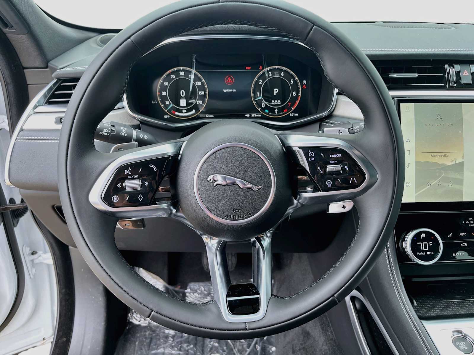 2026 Jaguar F-Pace R-Dynamic S - Photo 11