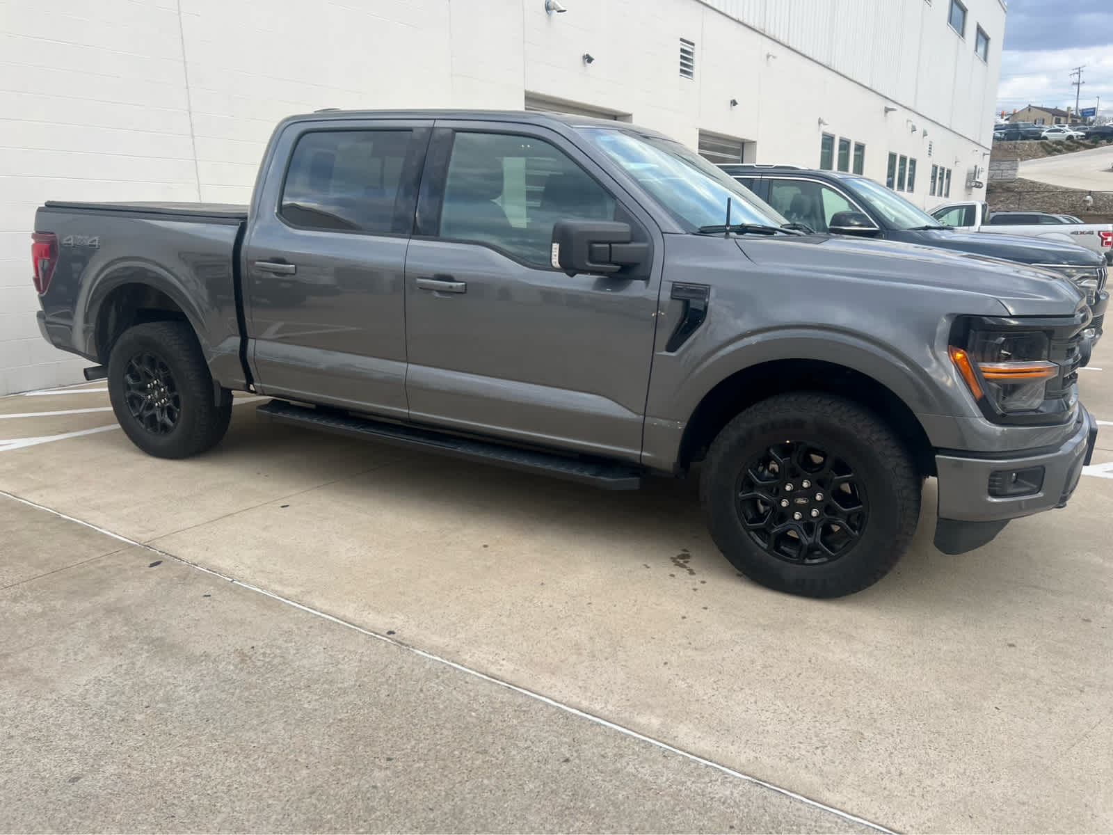 2024 Ford F-150 XLT photo 4