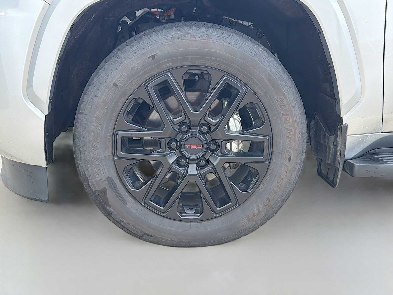2024 Toyota Sequoia SR5 - Photo 6