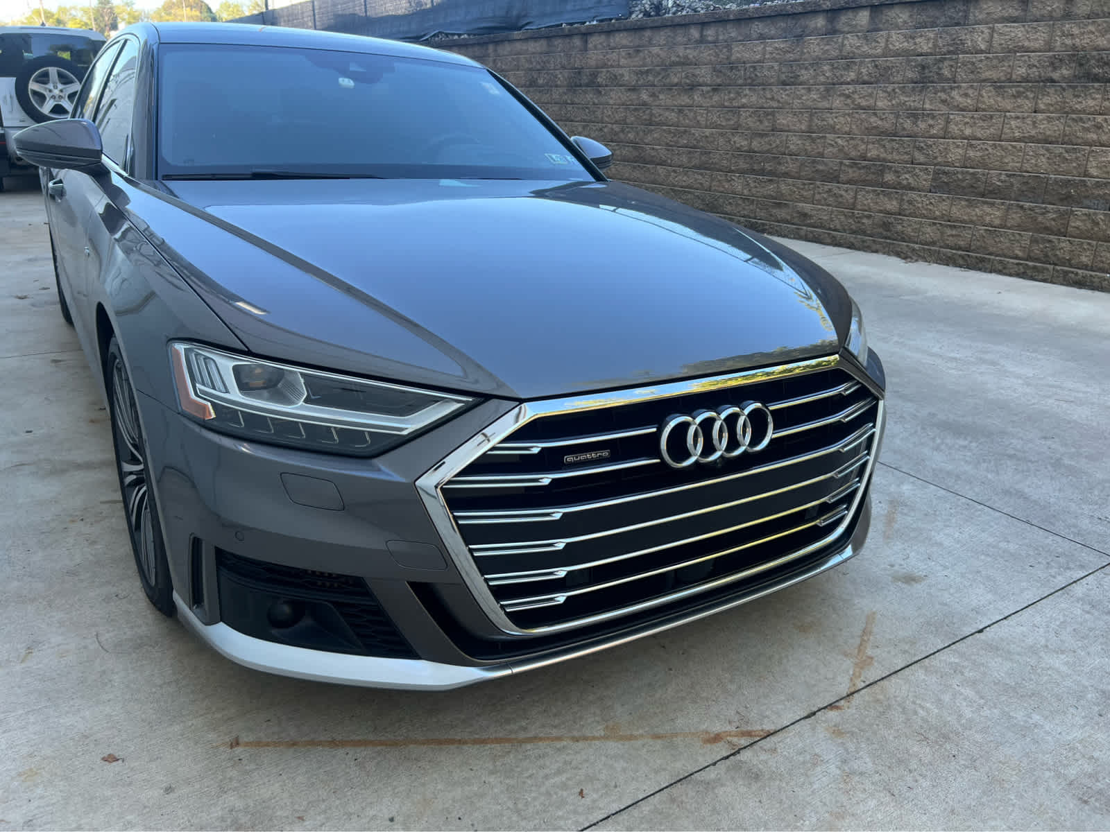 2021 Audi A8 L 60 photo 3