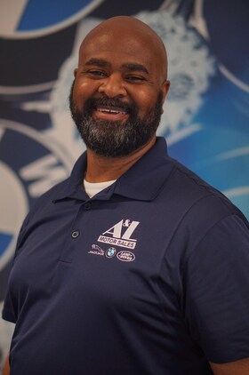 Staff member Michael Jerry from ID_13356ad78ea2