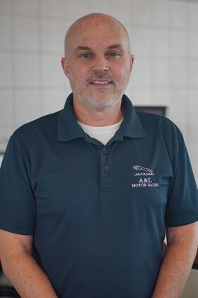 Staff member Robert Janvier from ID_e872c5aa2475