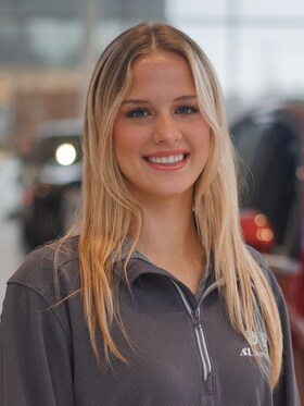 Staff member Chloe Kaniecki from ID_ef6f3f3f6974