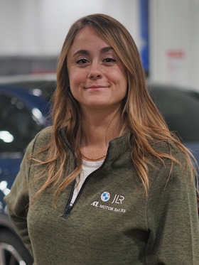 Staff member Jess Gardner from ID_946be7f6e1d5