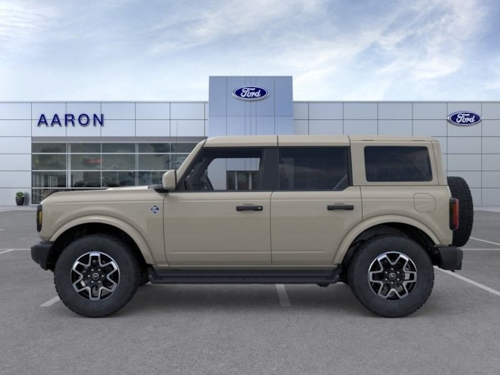 New 2026 Ford Bronco Outer Banks SUV