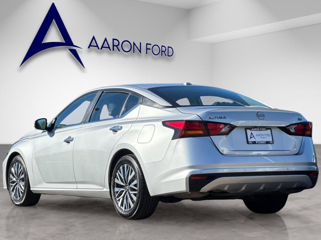 Used 2023 Nissan Altima 2.5 SV Sedan