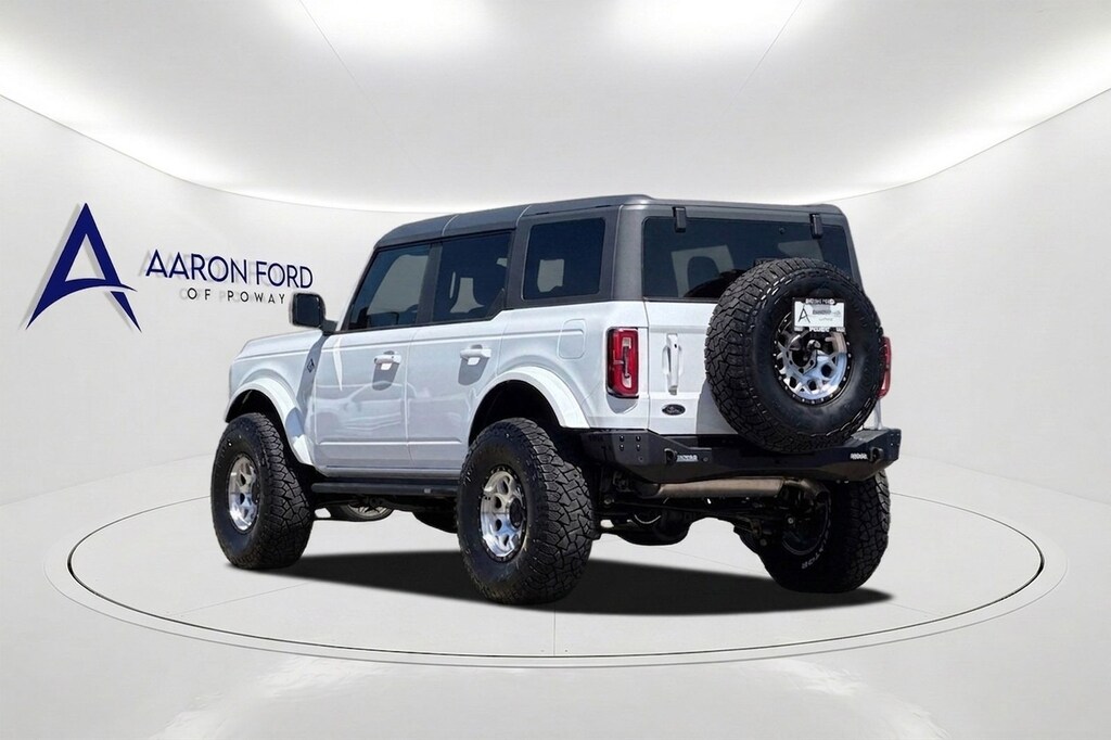 New 2025 Ford Bronco Outer Banks SUV