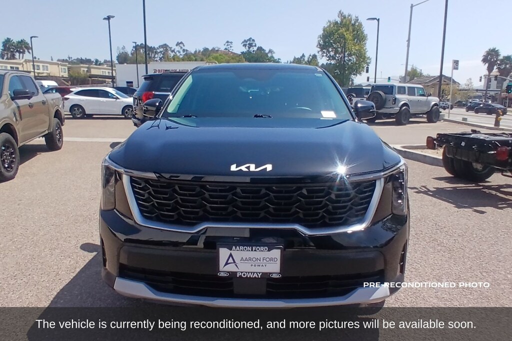 Used 2026 Kia Sorento LX SUV