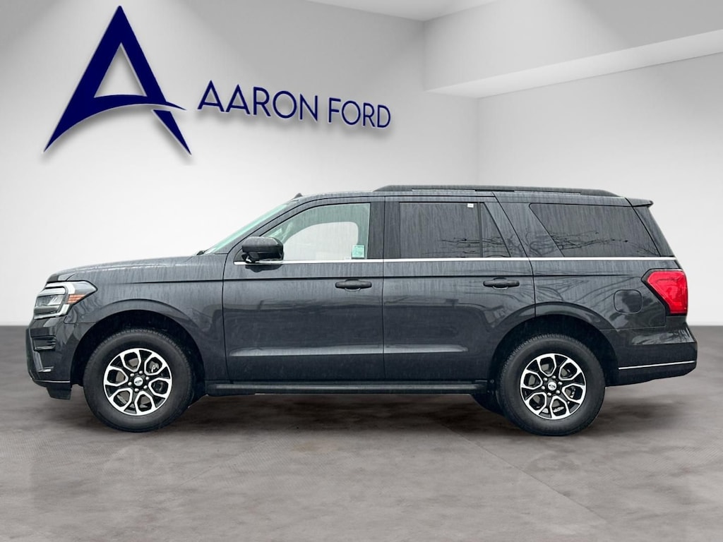 Used 2024 Ford Expedition XLT SUV