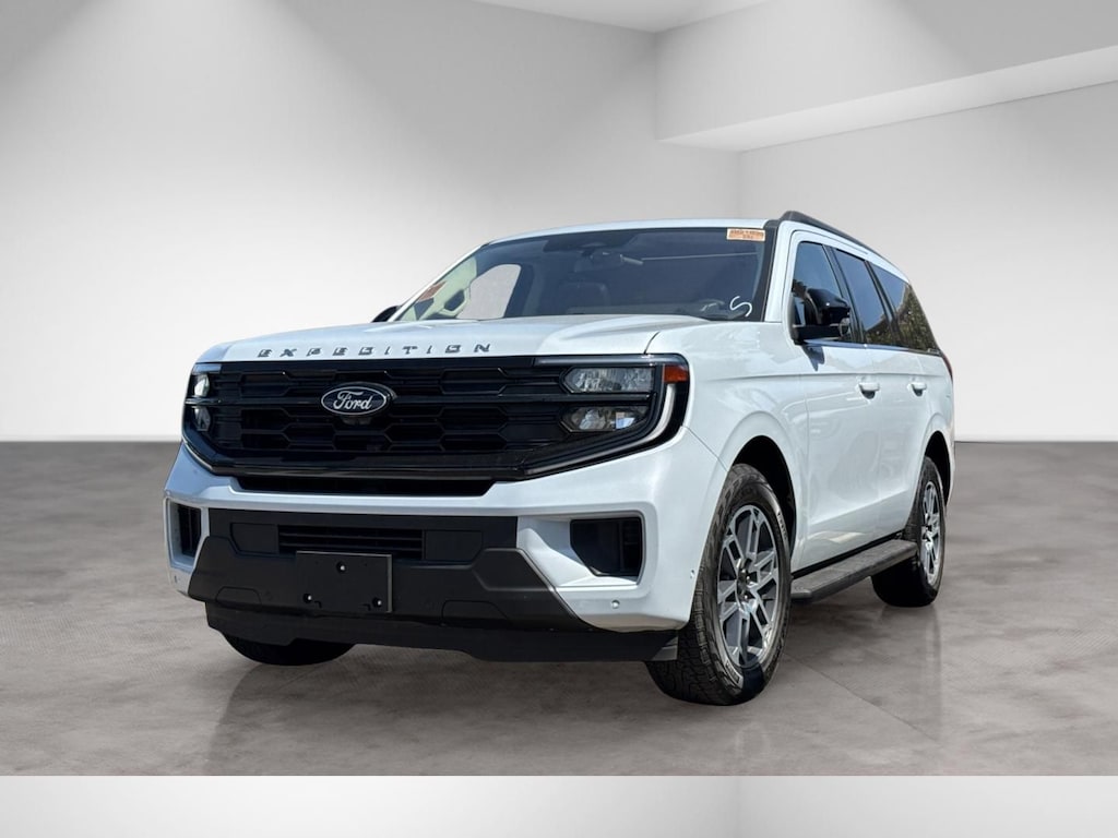 Used 2025 Ford Expedition Active SUV