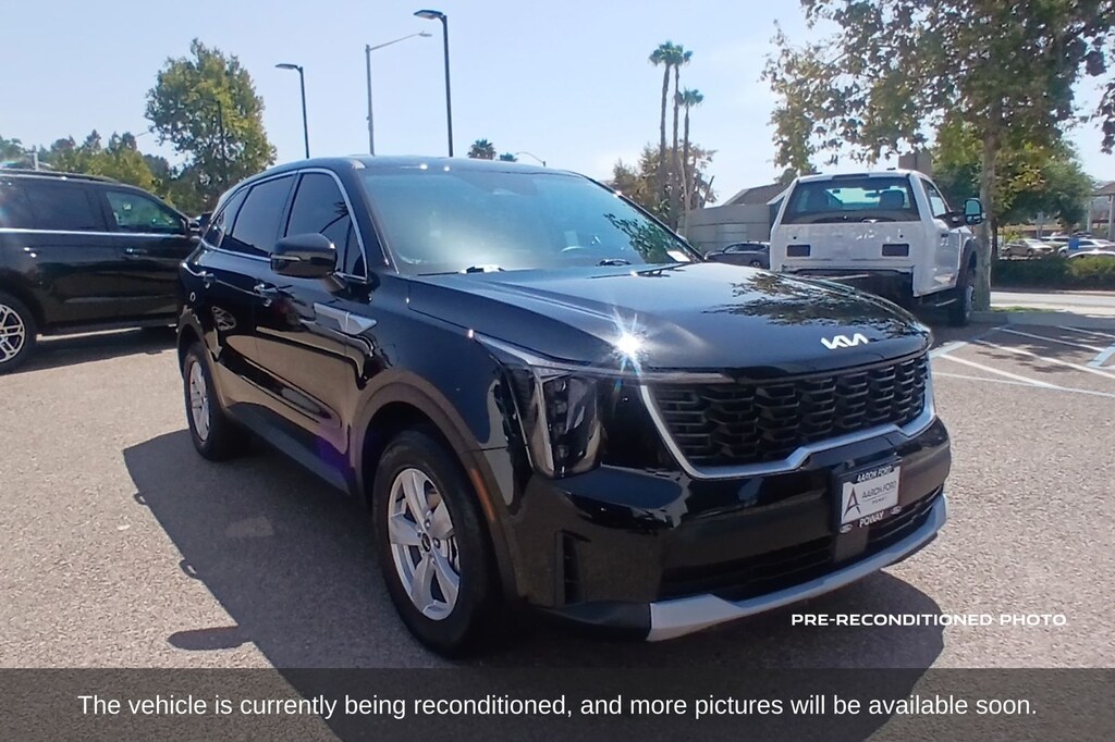 Used 2026 Kia Sorento LX SUV