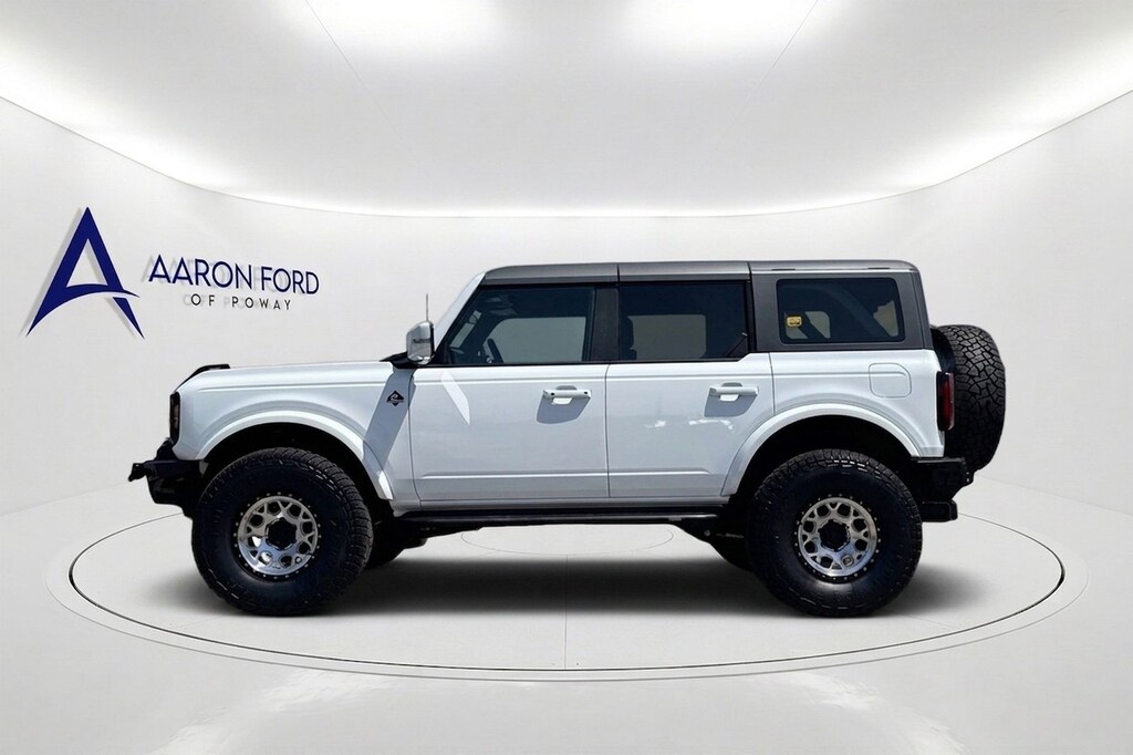 New 2025 Ford Bronco Outer Banks SUV