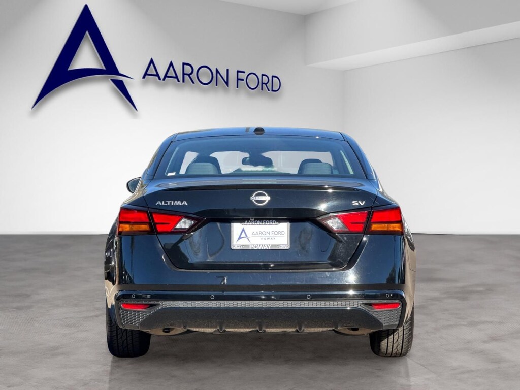 Used 2023 Nissan Altima 2.5 SV Sedan