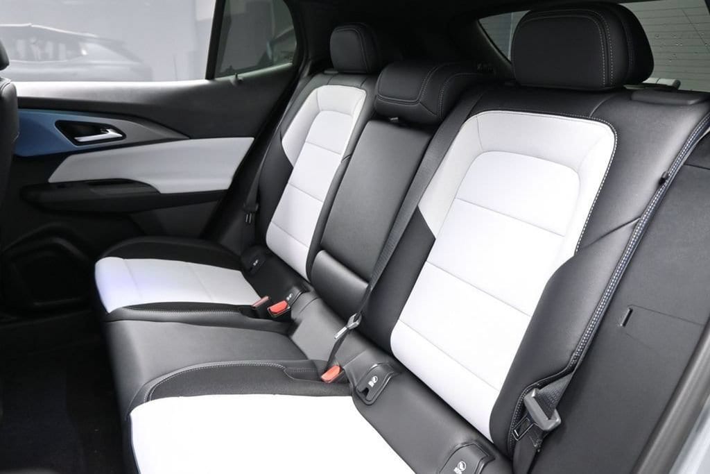 2026 Chevrolet Equinox EV 2LT - Photo 13