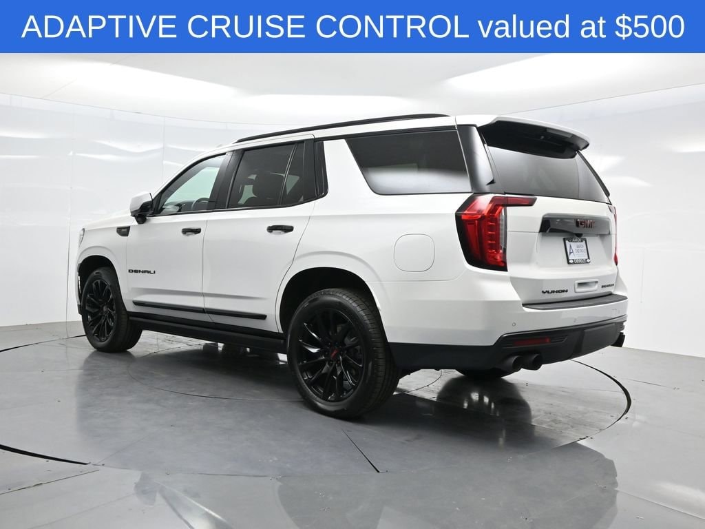 2023 GMC Yukon Denali photo 4