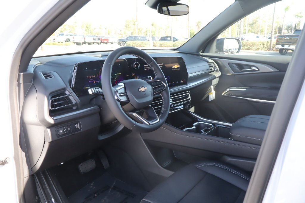 2027 Chevrolet Traverse LT - Photo 16