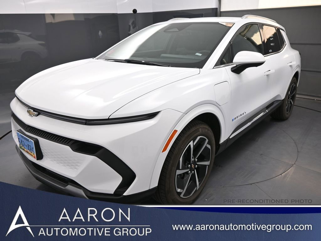 2025 Chevrolet Equinox EV LT's photo