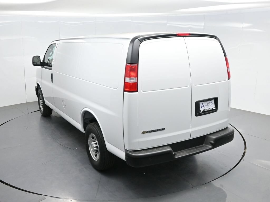 2026 Chevrolet Express Cargo Work Van - Photo 58