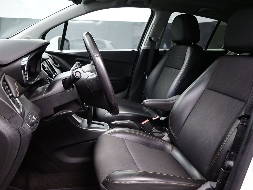 2022 Chevrolet Trax LT photo 6