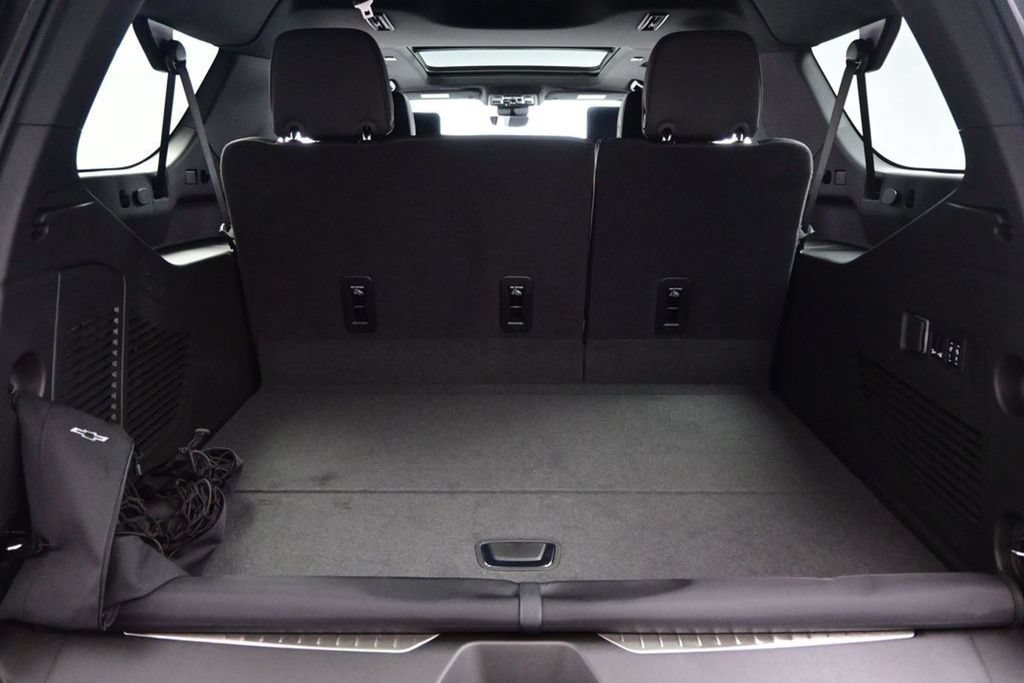 2026 Chevrolet Suburban Premier - Photo 42