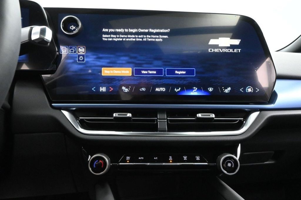 2026 Chevrolet Equinox EV 2LT - Photo 36