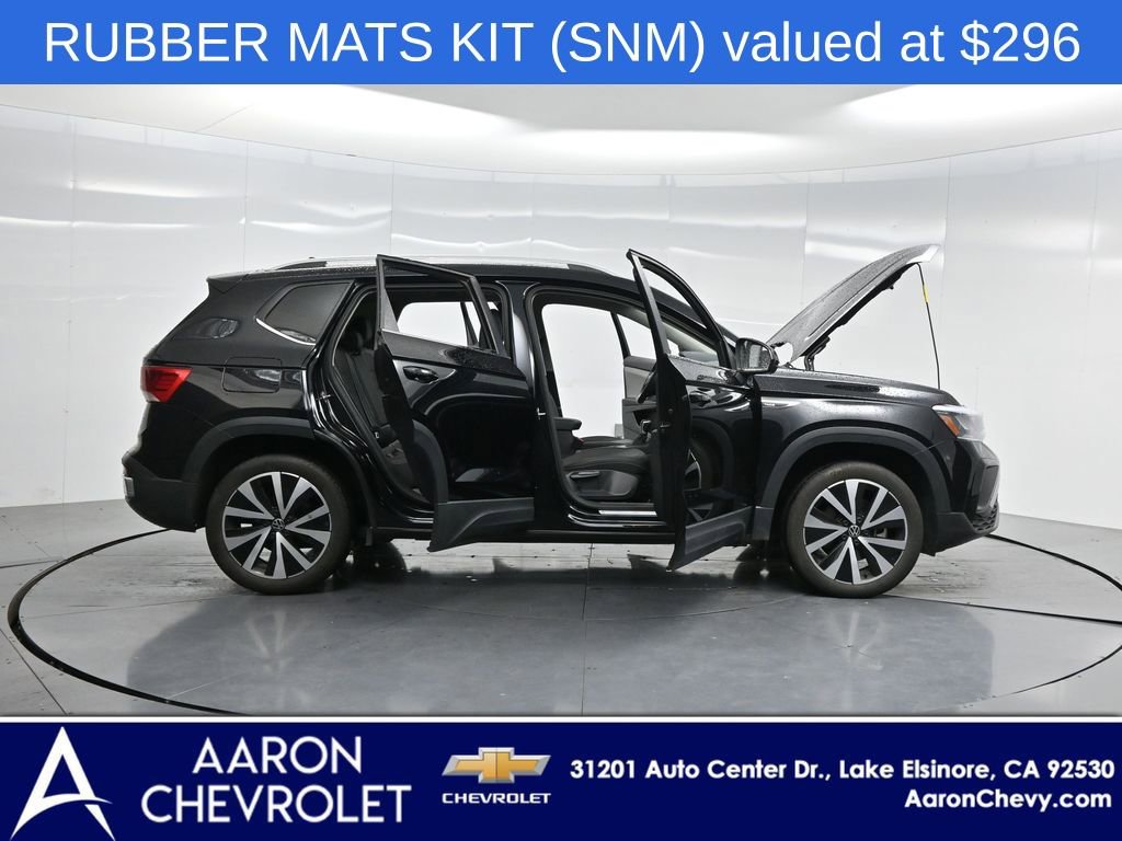 2023 Volkswagen Taos 1.5T SE photo 2