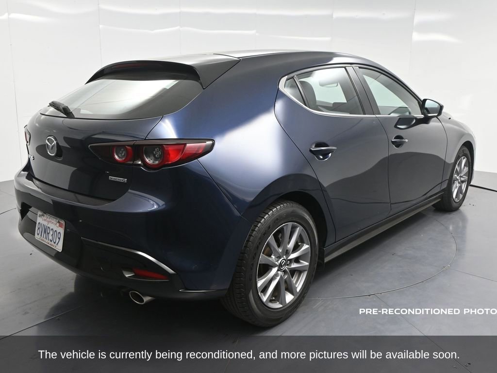 2021 Mazda Mazda3 Hatchback photo 2