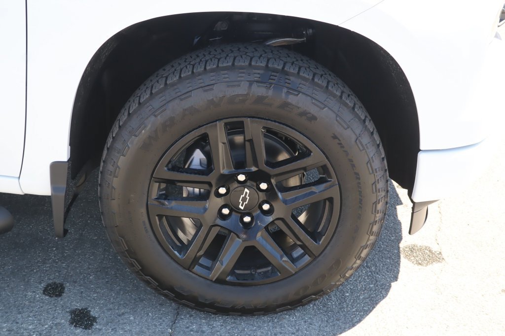 2026 Chevrolet Silverado 1500 Custom - Photo 13