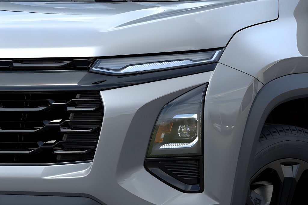 2027 Chevrolet Equinox LT - Photo 10