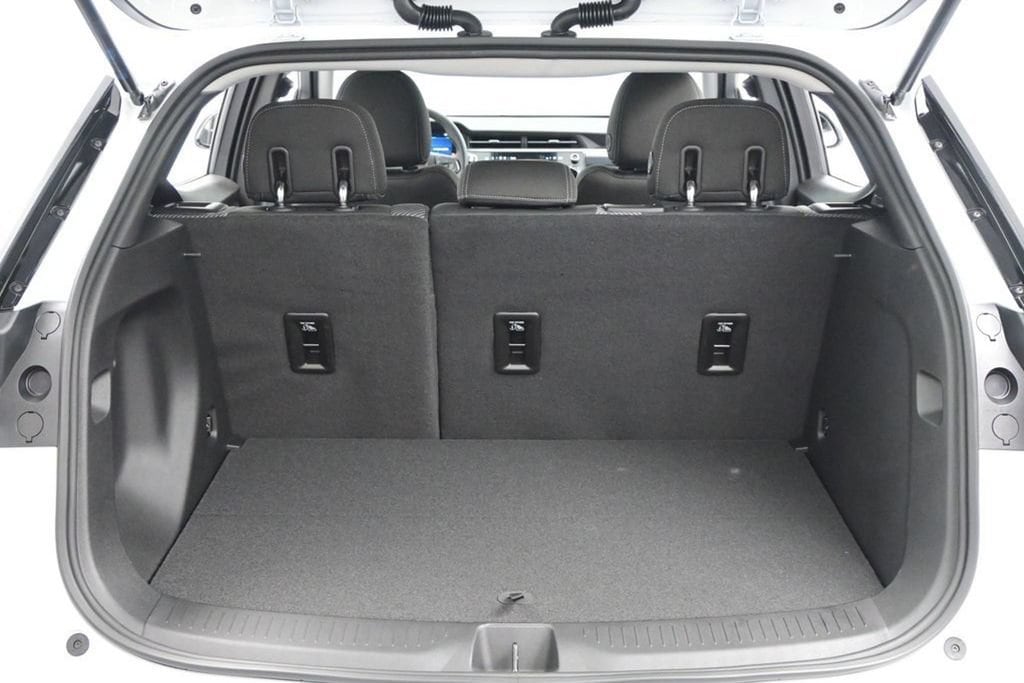 2027 Chevrolet Bolt LT - Photo 42