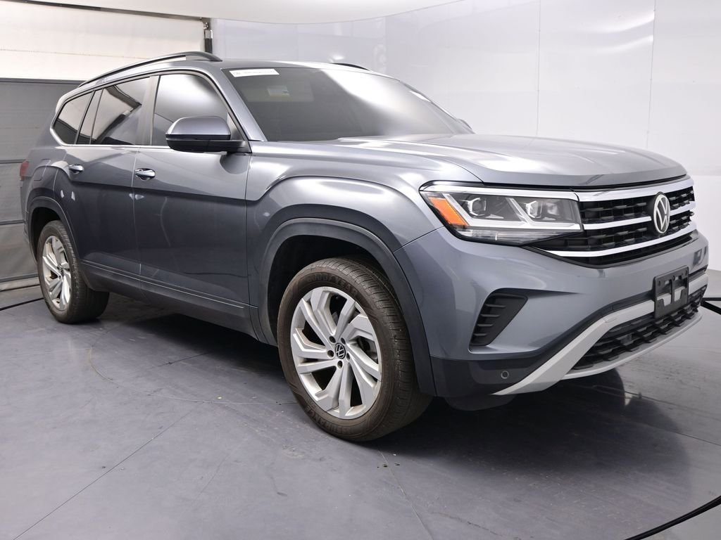 Used 2021 Volkswagen Atlas SE w/Tech with VIN 1V2JR2CA7MC570722 for sale in Lake Elsinore, CA