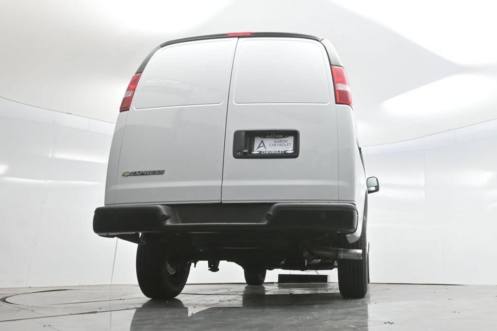 2026 Chevrolet Express Cargo Work Van - Photo 67