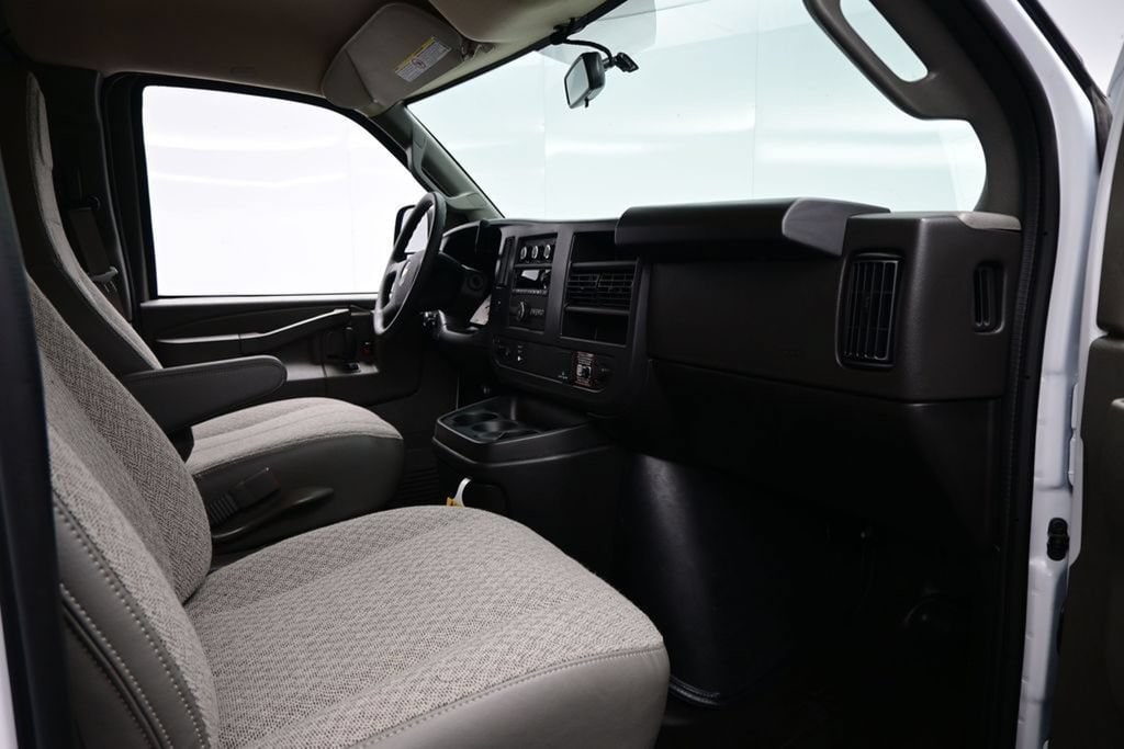 2026 Chevrolet Express Cargo Work Van - Photo 10
