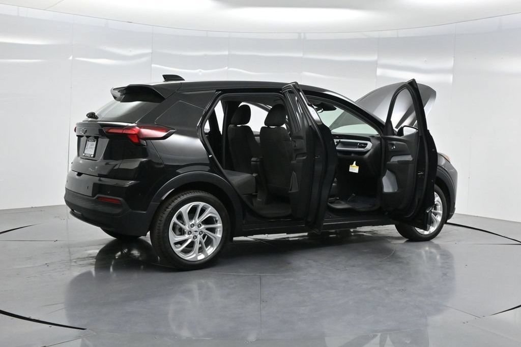 New 2027 Chevrolet Bolt LT SUV