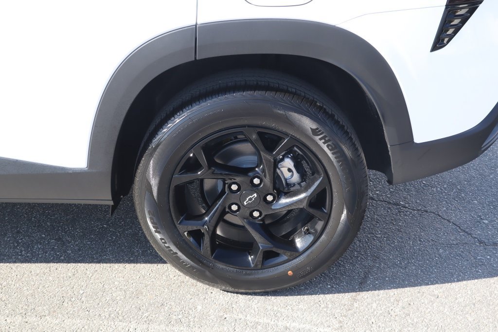 2026 Chevrolet Trax LT - Photo 16