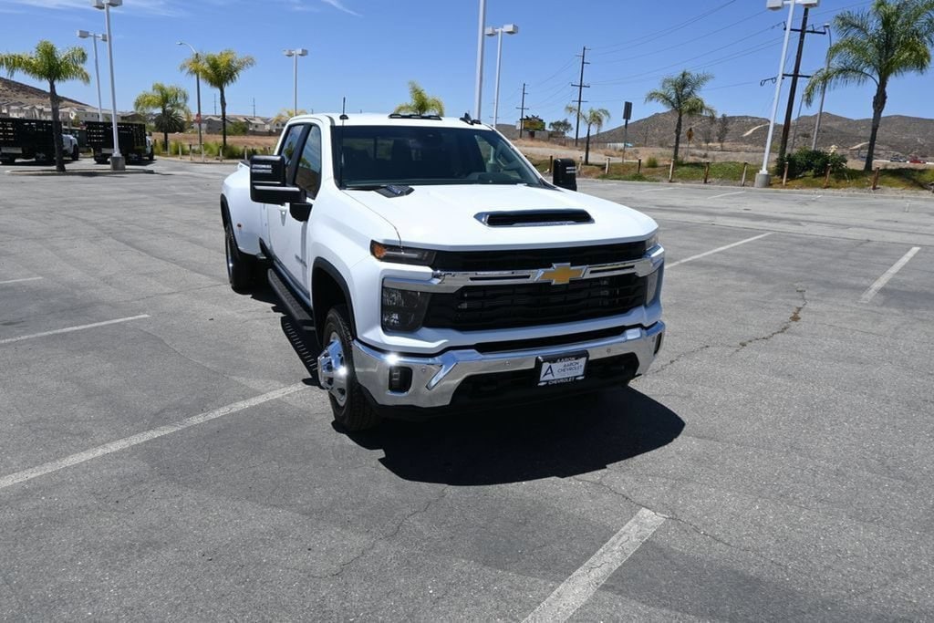 New 2026 Chevrolet Silverado 3500 HD LT DRW Truck
