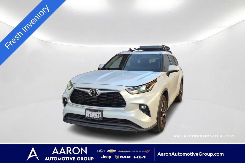 Used 2022 Toyota Highlander XLE SUV