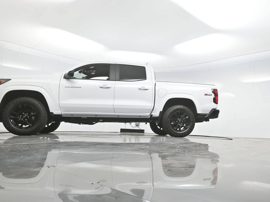 2025 Chevrolet Colorado Z71 - Photo 7